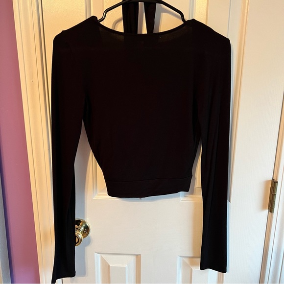 Going out top - Picture 2 of 5